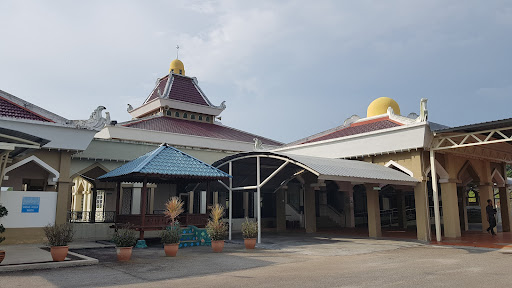 Masjid Umar Al-Khattab Lendu