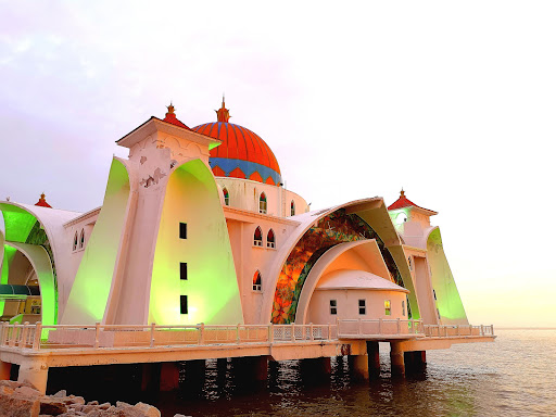 Masjid Selat Melaka