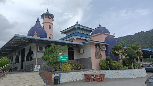 Masjid Al-Adly ( Pekan Lumut, Perak )