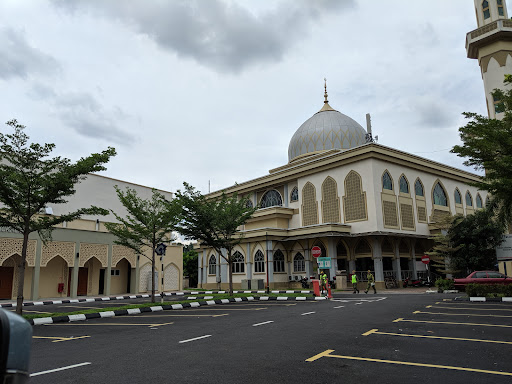 Masjid Al-Mukhlisin Alam Damai