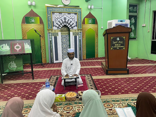 Surau Al-Madrasatul Munawwarah