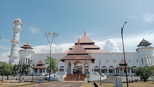Masjid Taman Ilmu (Masjid Utama) / (مسجد اوتما) مسجد تامن علمو