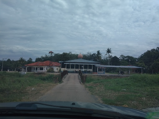Surau Kampung Parit Ulu
