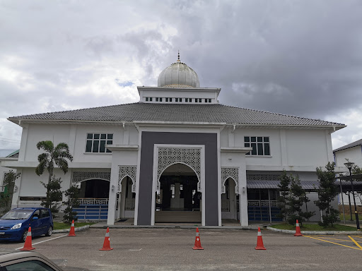Masjid Taman Impian Emas