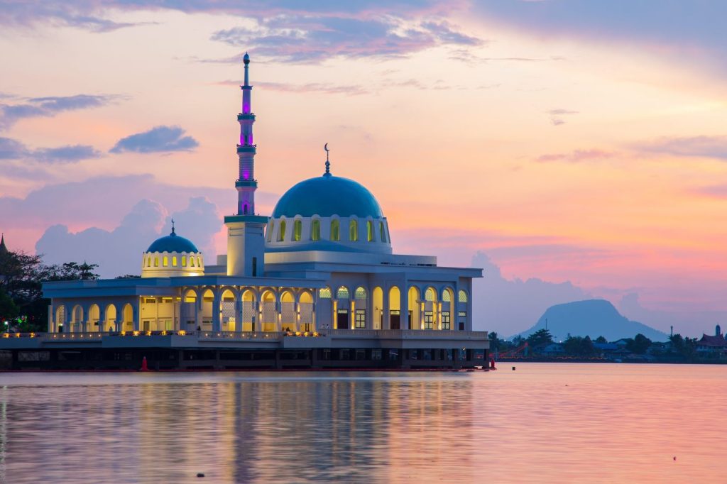 masjid terbaik di permatang kuching